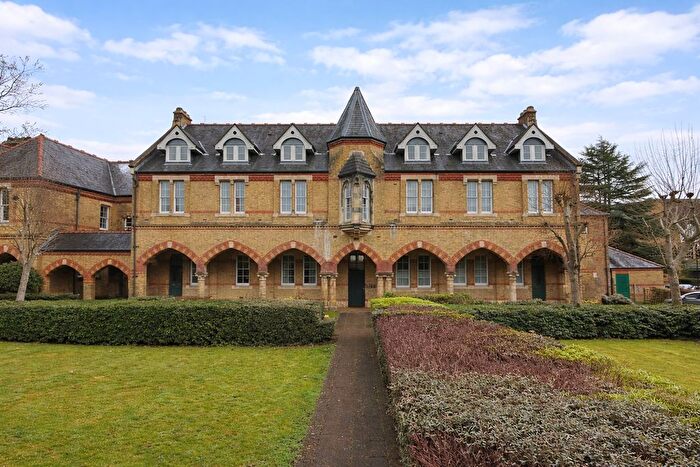 3 Bedroom Flat For Sale In Keele Close, Watford, WD24