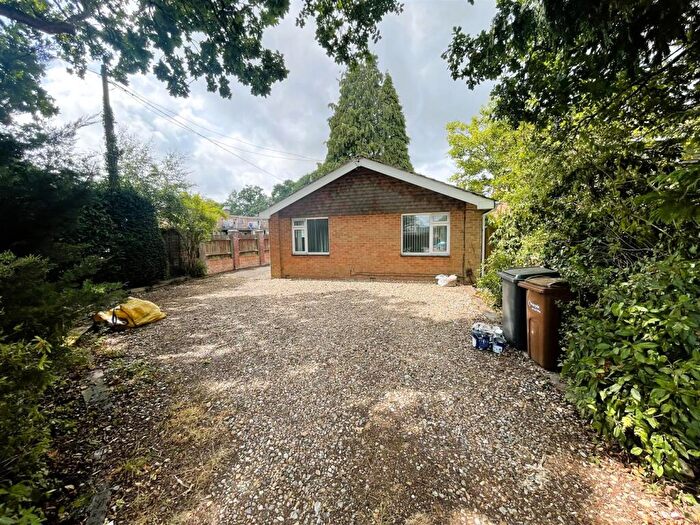 3 Bedroom Detached Bungalow To Rent In Tutland Road, North Baddesley, SO52