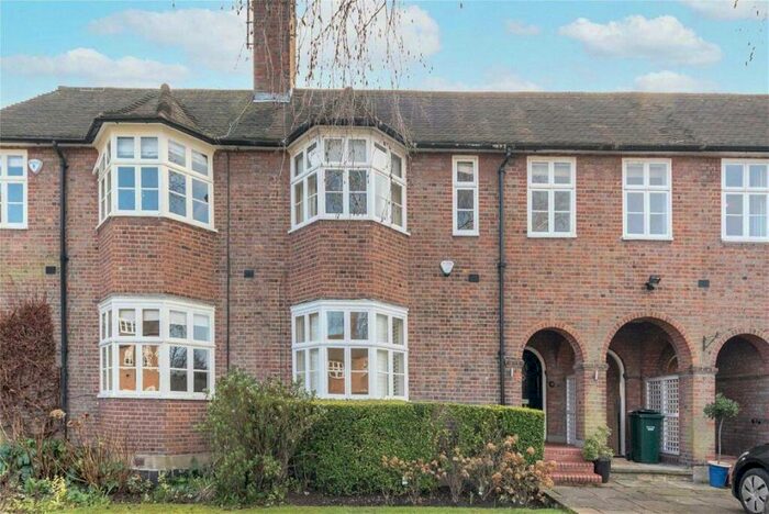 4 Bedroom Terraced House To Rent In Rotherwick Road, London, NW11