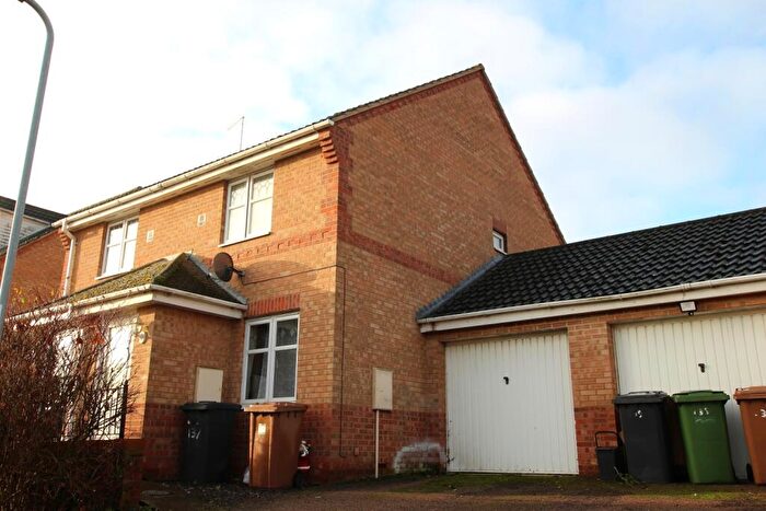 2 Bedroom Semi-Detached House To Rent In Meadenvale, Peterborough, Cambridgeshire, PE1