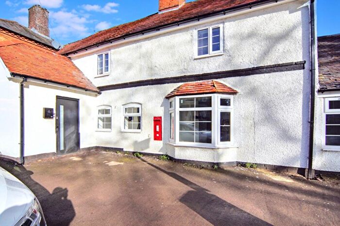 4 Bedroom Semi-Detached House For Sale In Coventry Road, Fillongley, CV7