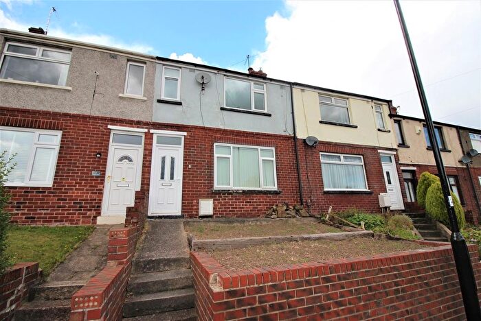 3 Bedroom Semi Detached House To Rent In Furnace Lane, Sheffield, S13