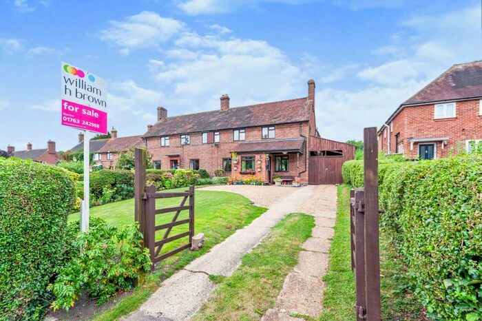 4 Bedroom Semi-Detached House For Sale In Ermine Way, Arrington, Royston, SG8