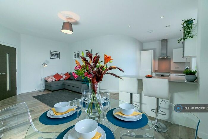 2 Bedroom Flat To Rent In Hatfield, Hatfield, AL9