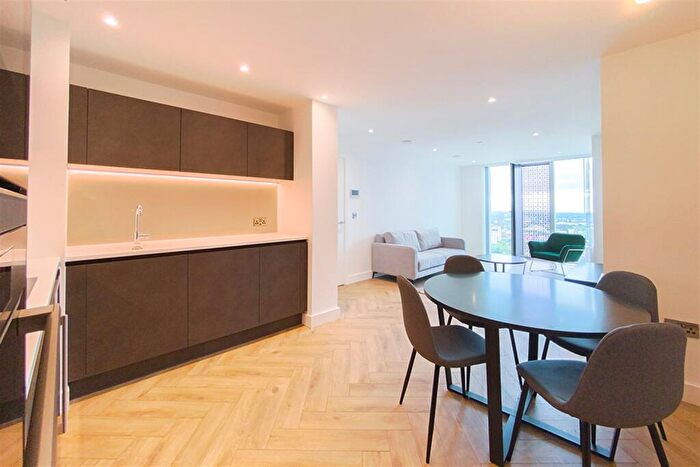 2 Bedroom Apartment To Rent In Elizabeth Tower, M15