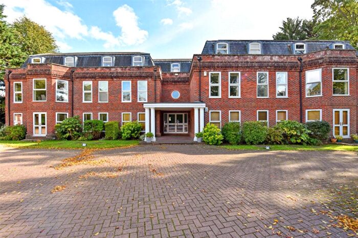 2 Bedroom Apartment For Sale In Burfield Road, Old Windsor, Windsor, Berkshire, SL4
