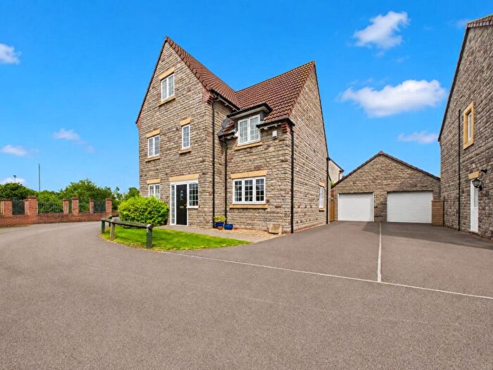 4 Bedroom House For Sale In Otter Way, Thornbury, Bristol, BS35
