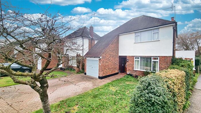 3 Bedroom Detached House For Sale In Horley, Surrey, RH6