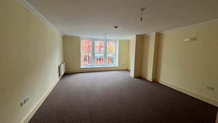 3 Bedroom Flat To Rent In Cwrt Mostyn, Mostyn Street, Llandudno, LL30