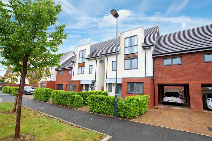 4 Bedroom Detached House To Rent In John Ruskin Road, Tadpole Garden Village, Swindon, SN25