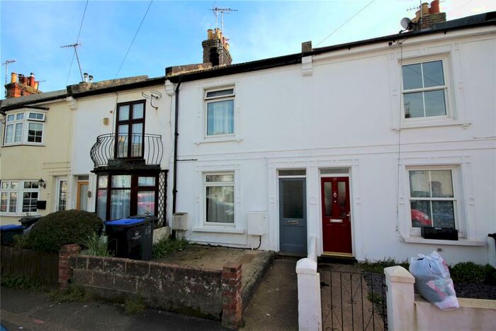 1 Bedroom Apartment To Rent In Becket Road, Worthing, West Sussex, BN14