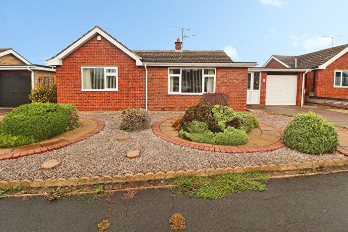 2 Bedroom Detached Bungalow For Sale In Manor Road, Saxilby, LN1