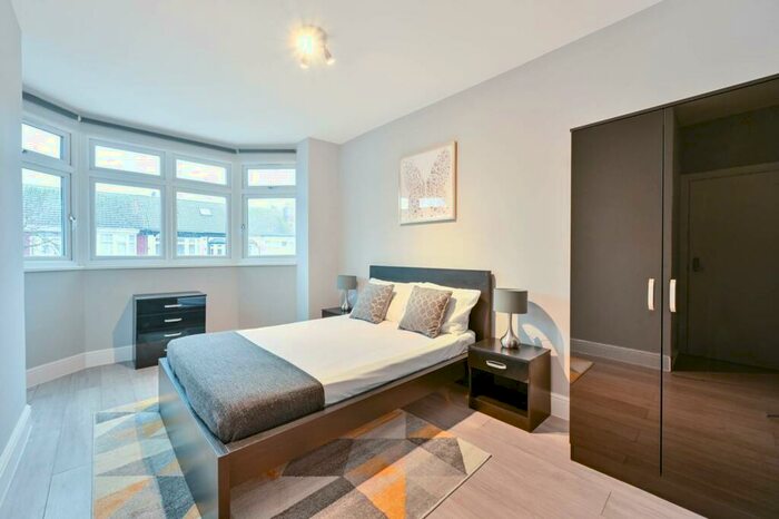 Studio To Rent In Thurlby Road, Wembley, HA0