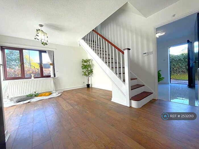 3 Bedroom End Of Terrace House To Rent In Hunters Place, Newcastle Upon Tyne, NE2