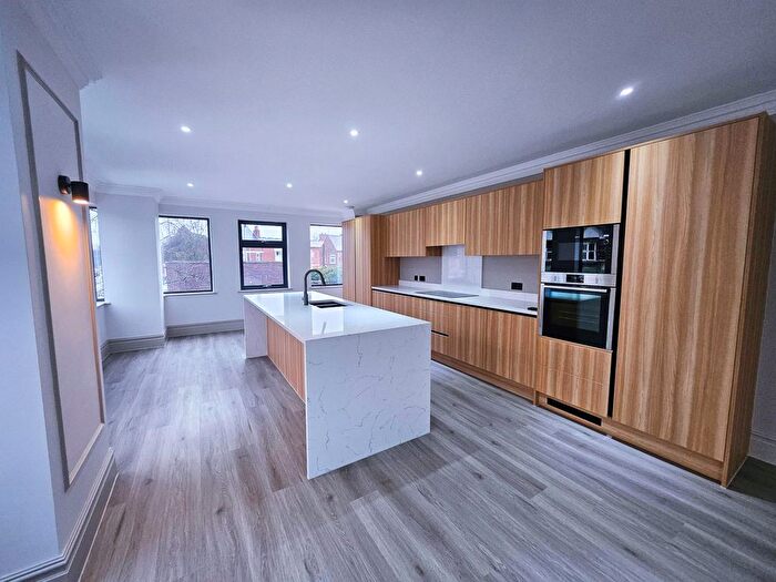 4 Bedroom Flat To Rent In Boughton, Chester, CH3