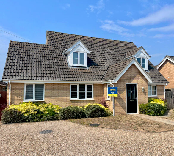 5 Bedroom Bungalow To Rent In Roughlands, Lakenheath, IP27