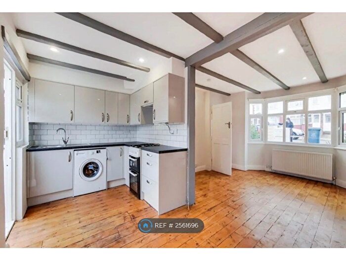 2 Bedroom Terraced House To Rent In Dale Avenue, Edgware, HA8