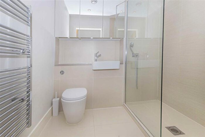 1 Bedroom Flat To Rent In George Row, Bermondsey, SE16
