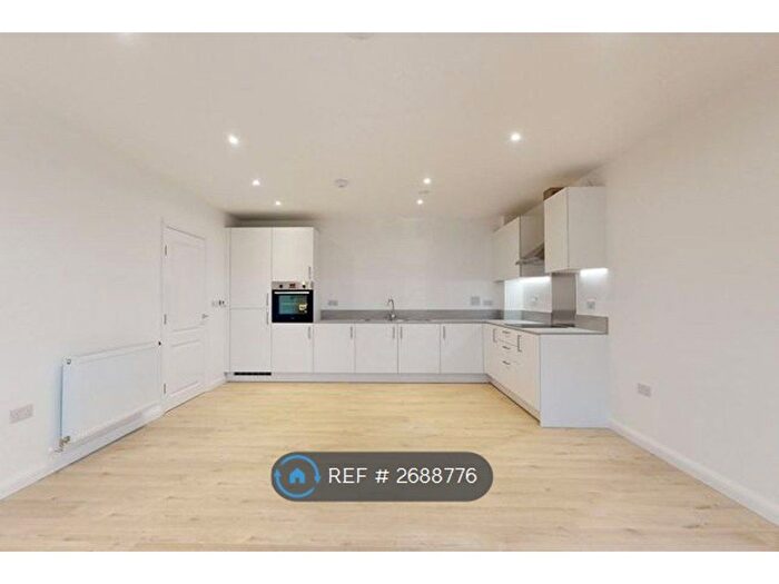 2 Bedroom Flat To Rent In Brewers Square, Dartford, DA1