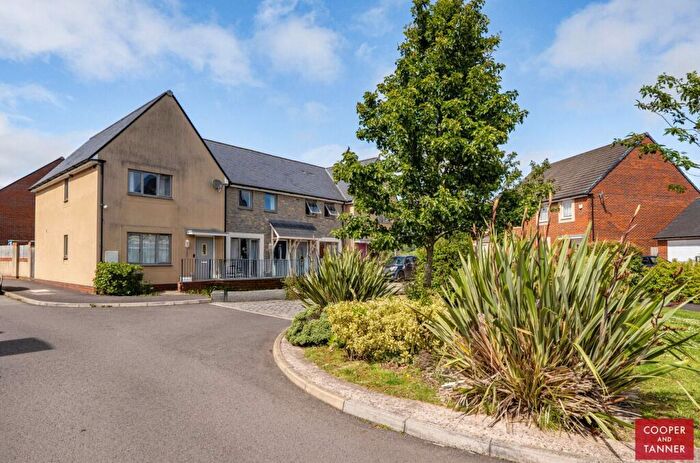 3 Bedroom End Of Terrace House For Sale In Pinching Close, Wells, BA5