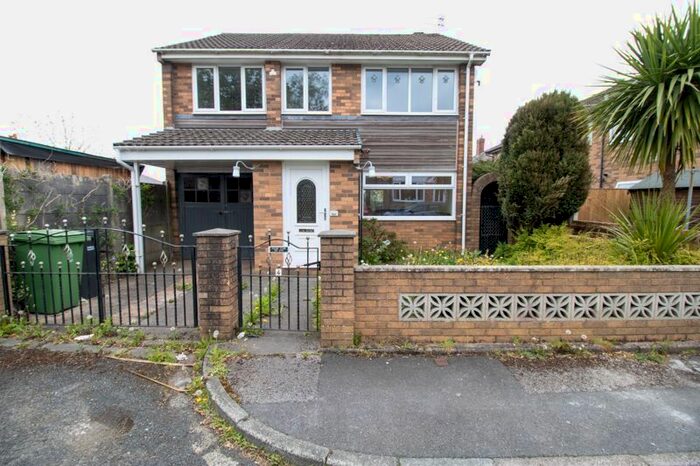 5 Bedroom Detached House To Rent In Parr Close, Farnworth, Bolton, BL4
