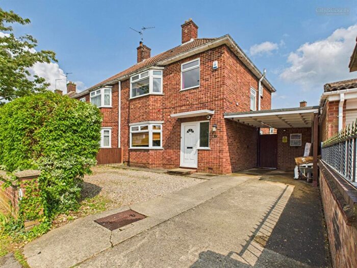 3 Bedroom Semi-Detached House To Rent In Lawn Avenue Dogsthorpe Peterborough, PE1