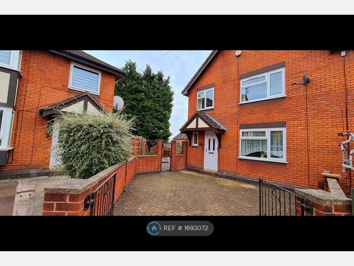 3 Bedroom Semi-Detached House To Rent In Curteys Close, Leicester, LE3