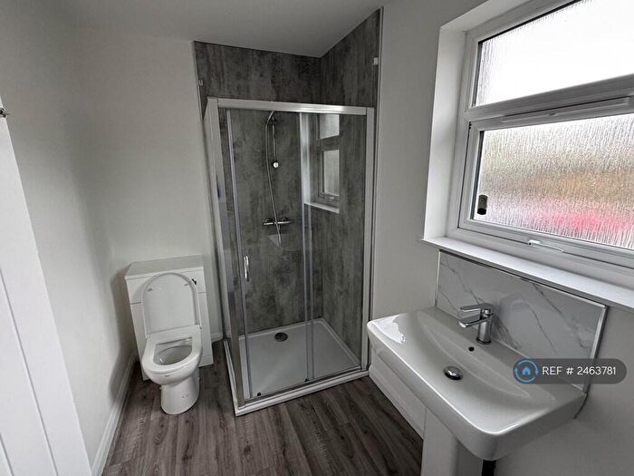 4 Bedroom Semi-Detached House To Rent In Dimsdale Crescent, Wishaw, ML2