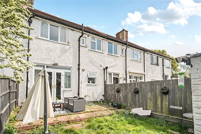 3 Bedroom Terraced House For Sale In Hill Close, Chislehurst, BR7