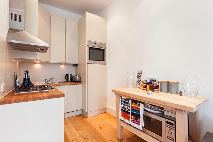 1 Bedroom Flat To Rent In Sinclair Road, London, W14