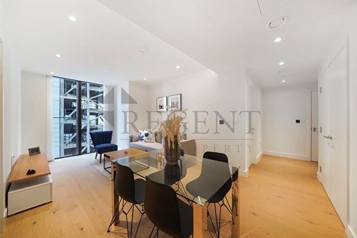 2 Bedroom Apartment To Rent In Harcourt Tower, Marsh Wall, E14