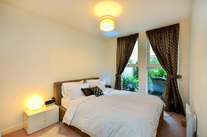 1 Bedroom Flat To Rent In Marsham Street, Westminster, London, SW1P