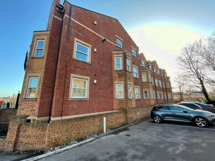 2 Bedroom Flat To Rent In Victoria Road, Darlington, DL1