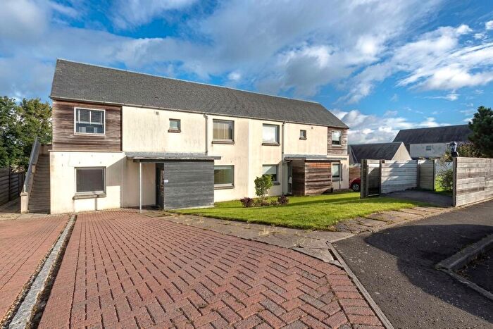 2 Bedroom Flat For Sale In Canal Court, Threemiletown, Linlithgow, EH49