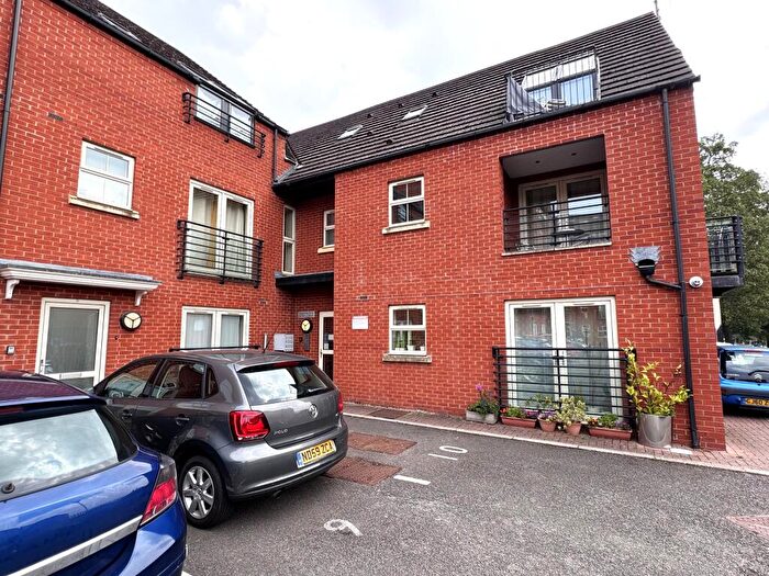2 Bedroom Flat To Rent In Wesleyan Court, Lincoln, LN2