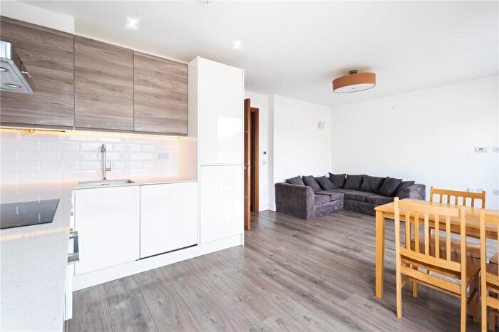 1 Bedroom Flat For Sale In Well Street, London, E9