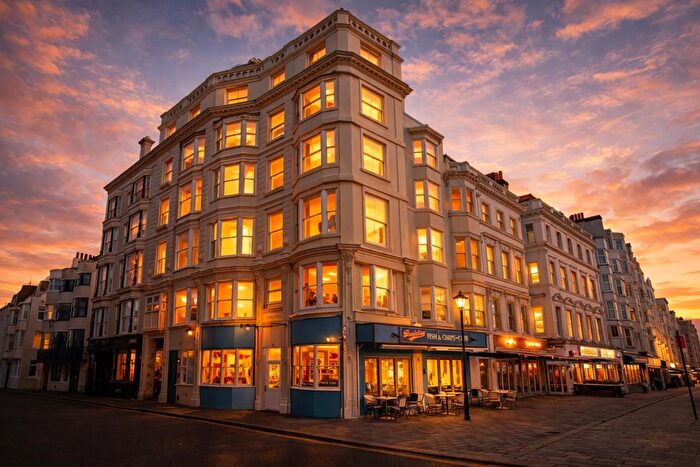 1 Bedroom Flat To Rent In Kings Road, Brighton, BN1