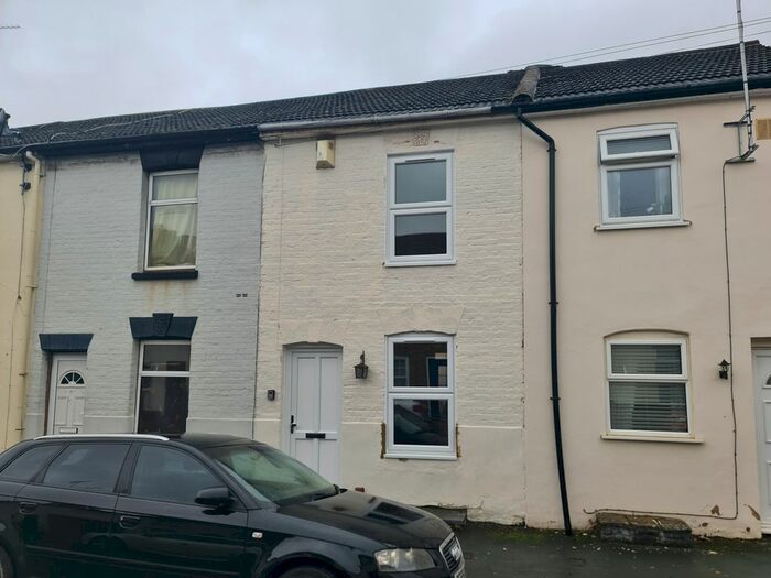 2 Bedroom Terraced House To Rent In Fox Street, Gillingham, ME7