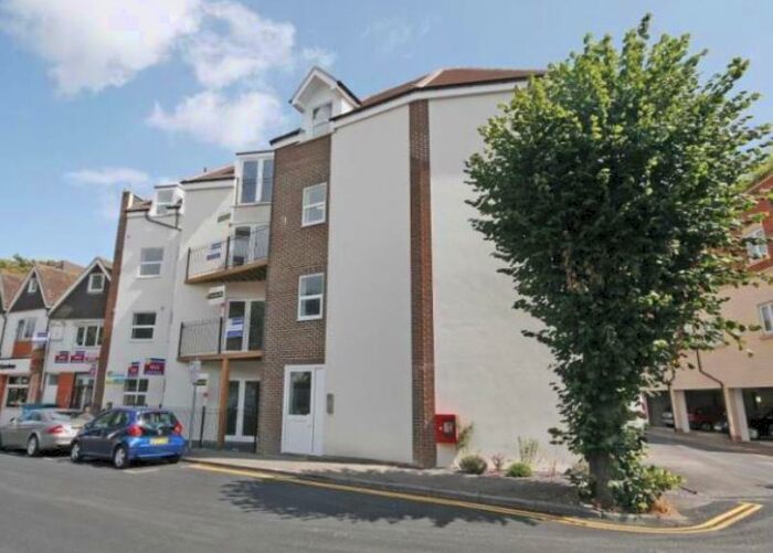 2 Bedroom Apartment To Rent In Century House, West Byfleet, KT14