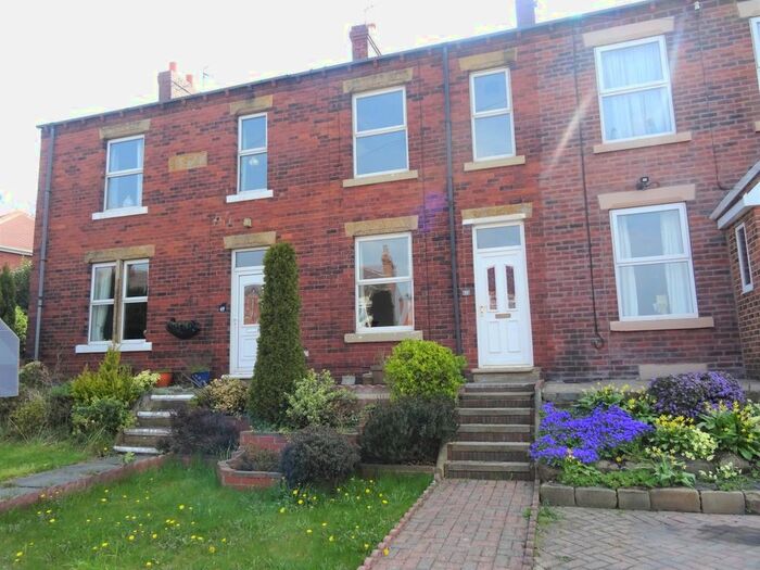 2 Bedroom Property To Rent In Cliff Road, Crigglestone, Wakefield, WF4