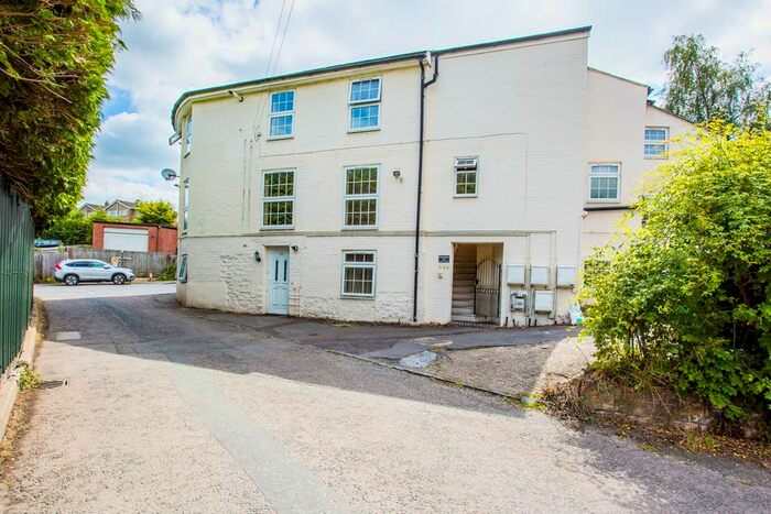 1 Bedroom Flat To Rent In Gawcott Road, Buckingham, MK18