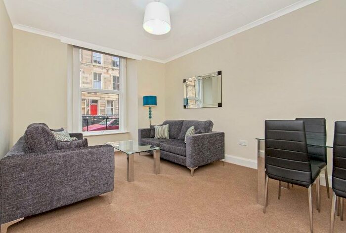 3 Bedroom Flat To Rent In Oxford Street, Newington, Edinburgh, EH8