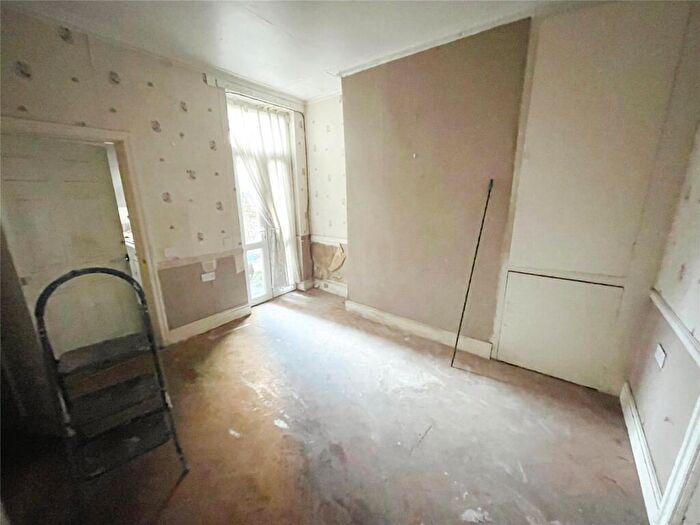 3 Bedroom End Of Terrace House For Sale In Luxmore Road, Liverpool, Merseyside, L4
