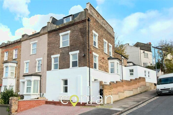 1 Bedroom Apartment To Rent In Brookhill Road, Woolwich, SE18