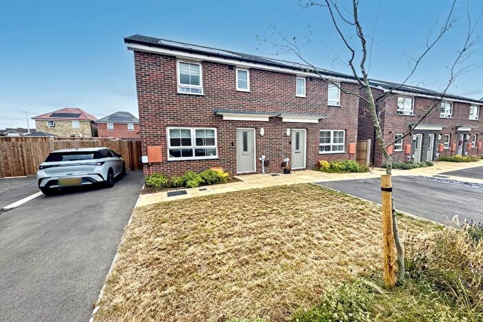 3 Bedroom Semi Detached House For Sale In Graces Paddock, Nailsea, BS48