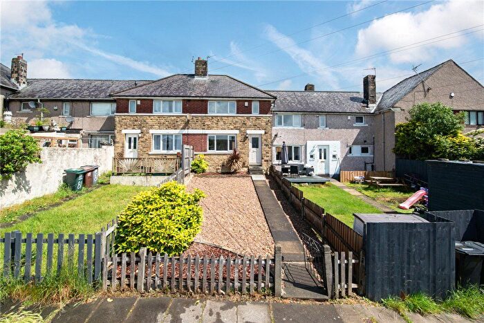 2 Bedroom Terraced House For Sale In The Oval, Bingley, BD16