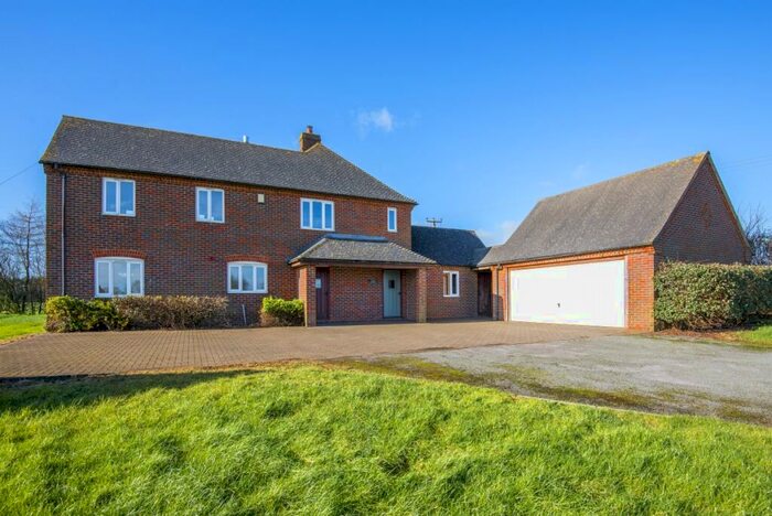 4 Bedroom Detached House To Rent In Lower Bromtrees Farm Hellidon, NN11