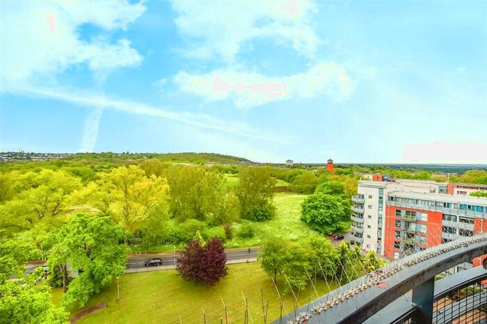 2 Bedroom Flat To Rent In Master Gunner Place, London, SE18