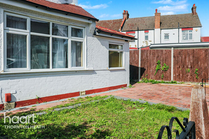4 Bedroom End Of Terrace House For Sale In Foxley Road, Thornton Heath, CR7