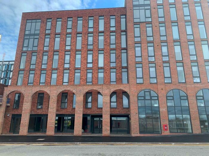 1 Bedroom Apartment To Rent In Neptune Place, Grafton Street, L8